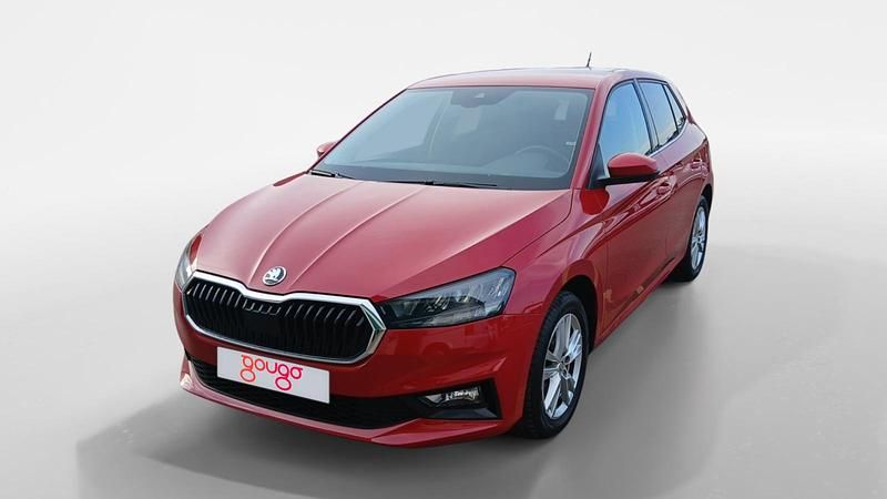 Rojo Usado 2024 Skoda Fabia Selection Utilitario | 14.990 € (Super precio) - Imagen 1/4