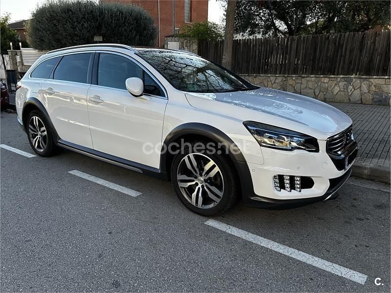 Usado Peugeot 508 RXH 180 CV (132 kW) 2015 Blanco Familiar