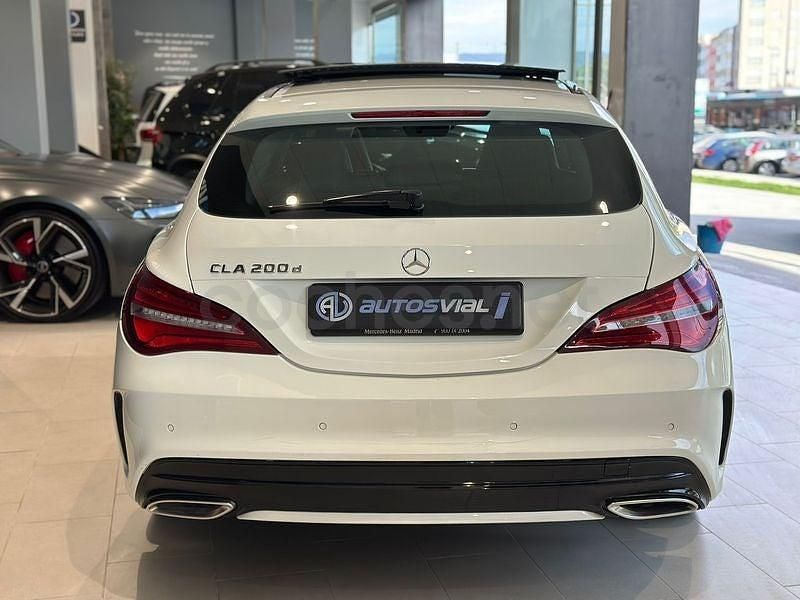 Usado Mercedes CLA200 Shooting Brake 136 CV (100 kW) 2017 Blanco Familiar