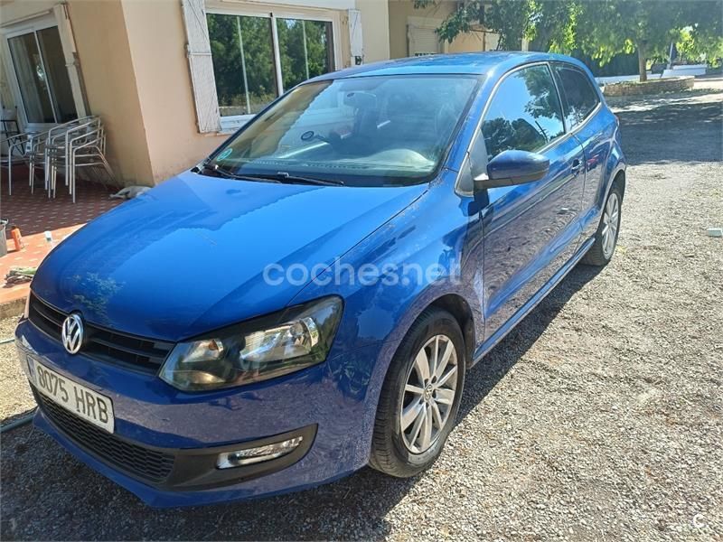 Azul Usado 2013 VW Polo Advance Berlina | 5990 € (Super precio) - Imagen 1/4