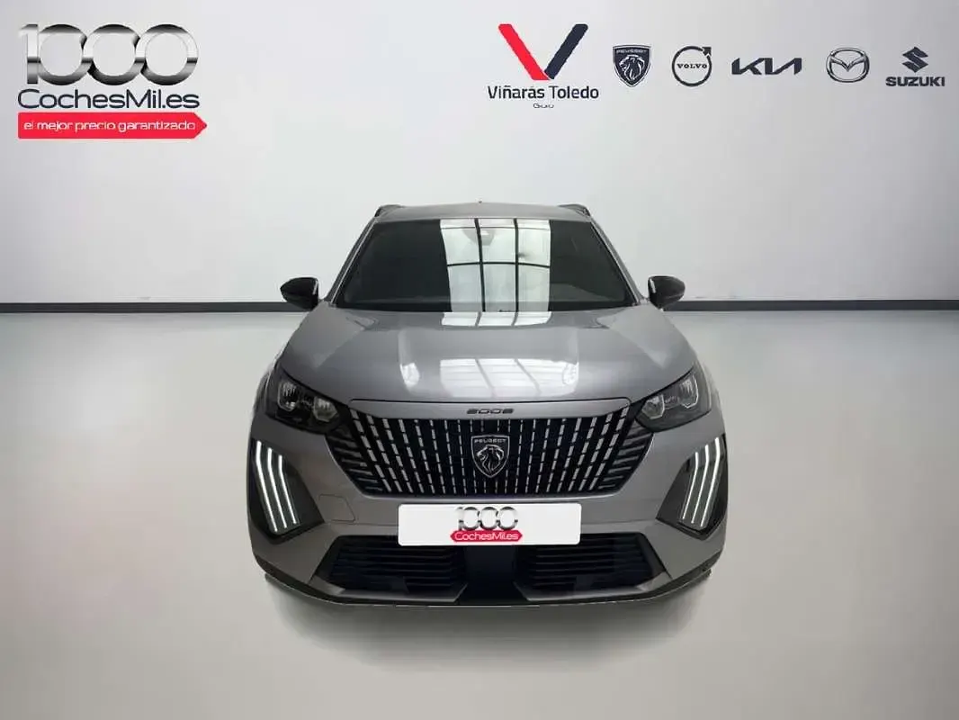 Usado Peugeot 2008 Allure 102 CV (75 kW) 2024 Gris SUV