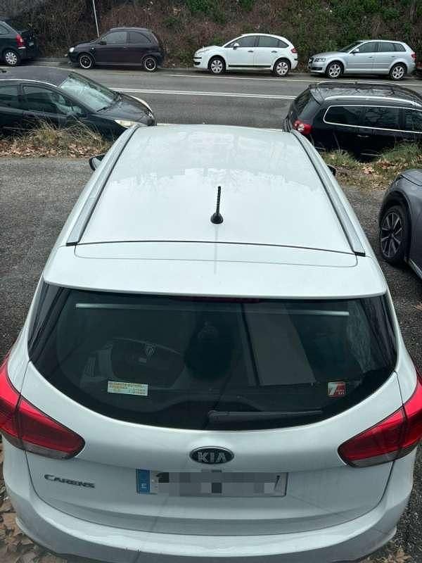 Usado Kia Carens 135 CV (99 kW) 2015 Blanco Monovolumen