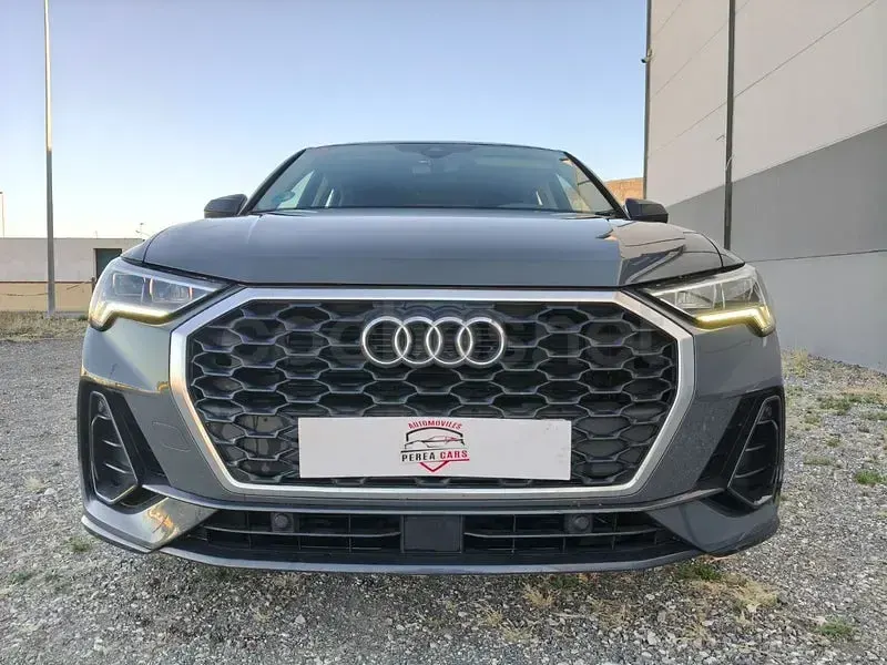 Usado Audi Q3 Sportback 150 CV (110 kW) 2021 Gris / plata SUV