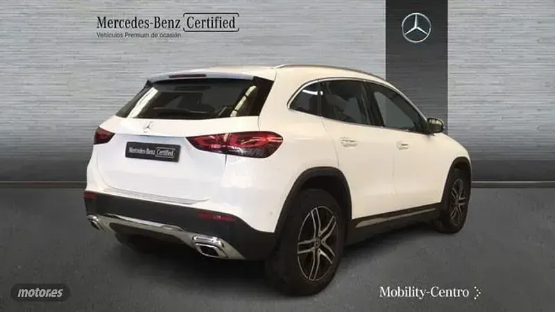 Usado Mercedes GLA200 150 CV (110 kW) 2021 Blanco SUV