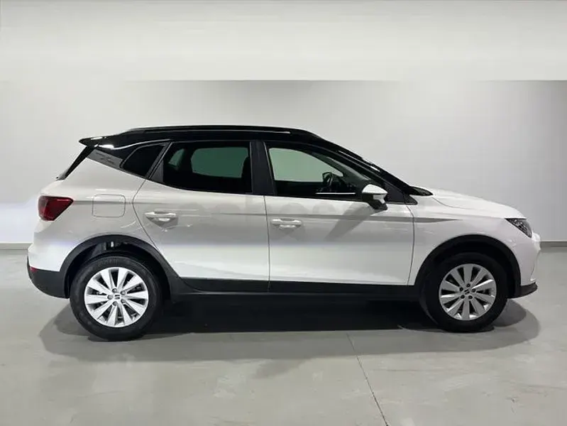 Usado Seat Arona Style 115 CV (84 kW) 2025 Blanco SUV