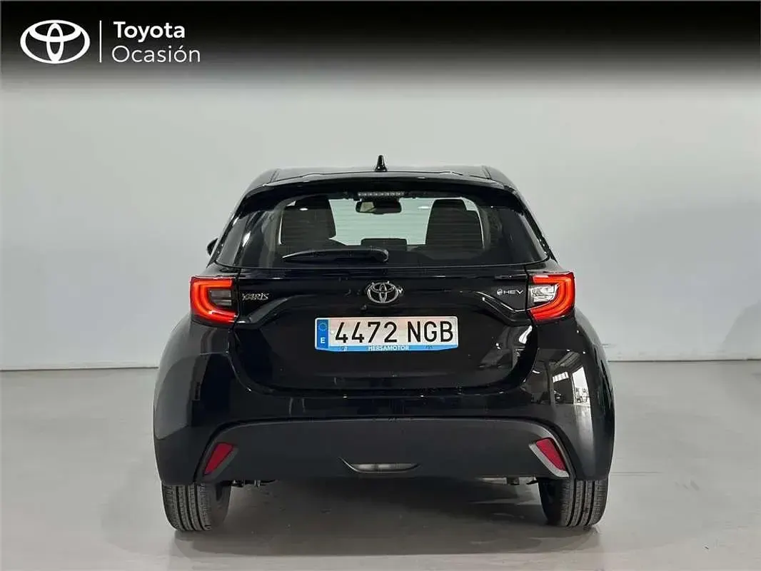 Usado Toyota Yaris Hybrid Active 116 CV (85 kW) 2025 Monovolumen