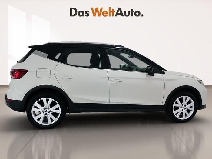 Usado Seat Arona Xperience 110 CV (80 kW) 2022 Blanco SUV