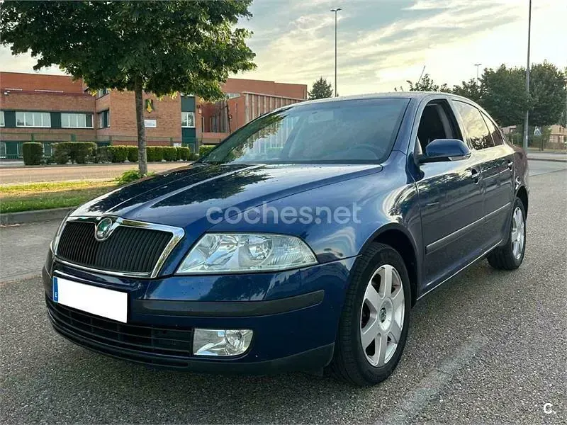 Usado Skoda Octavia 105 CV (77 kW) 2008 Azul Berlina