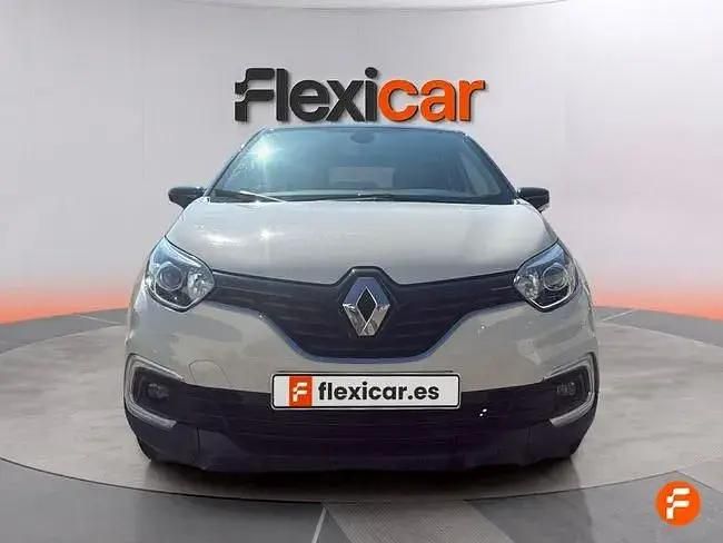 Usado Renault Captur Intens 90 HP (66 kW) 2018 Bege SUV