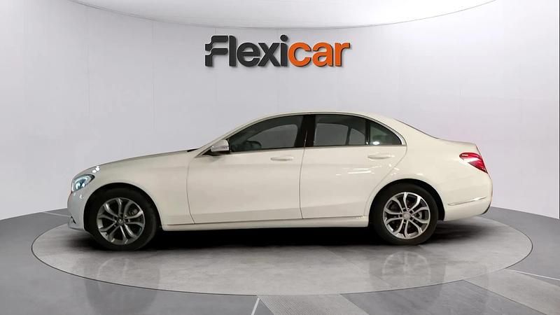 Usado Mercedes C220 171 CV (125 kW) 2015 Blanco Berlina