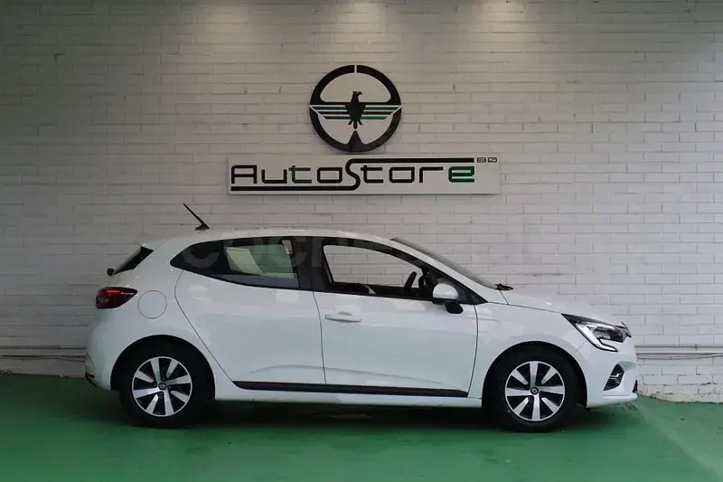 Usado Renault Clio V Intens 90 CV (66 kW) 2021 Blanco Berlina