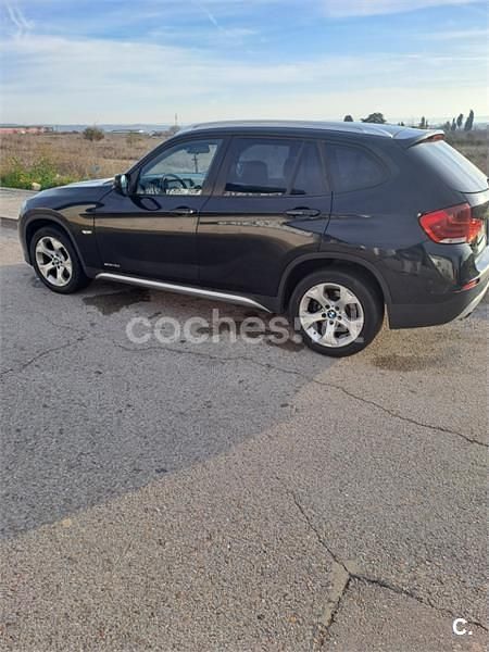 Usado BMW X1 143 HP (105 kW) 2011 Preto SUV