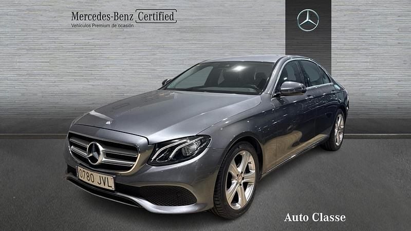 Usado Mercedes E220 Avantgarde 170 CV (125 kW) 2016 Gris Berlina