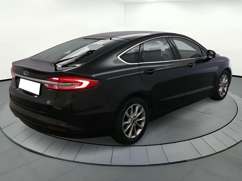 Usado Ford Mondeo Titanium 150 CV (110 kW) 2019 Negro Berlina