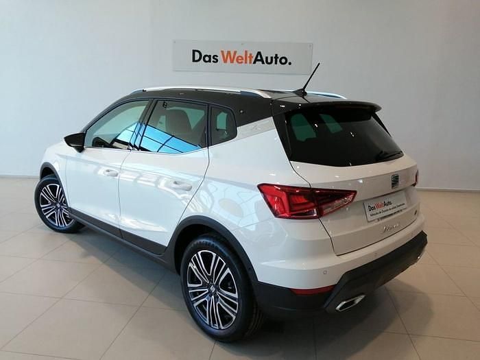 Blanco Usado 2024 Seat Arona FR SUV | 21.500 € (Un poco caro) - Imagen 1/4