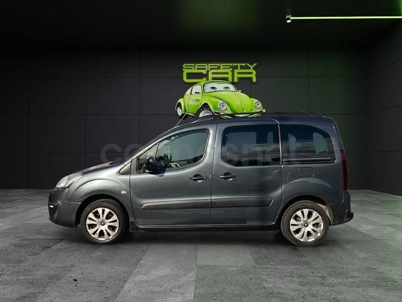 Usado Citroën Berlingo XTR 100 CV (73 kW) 2016 Gris / plata Monovolumen
