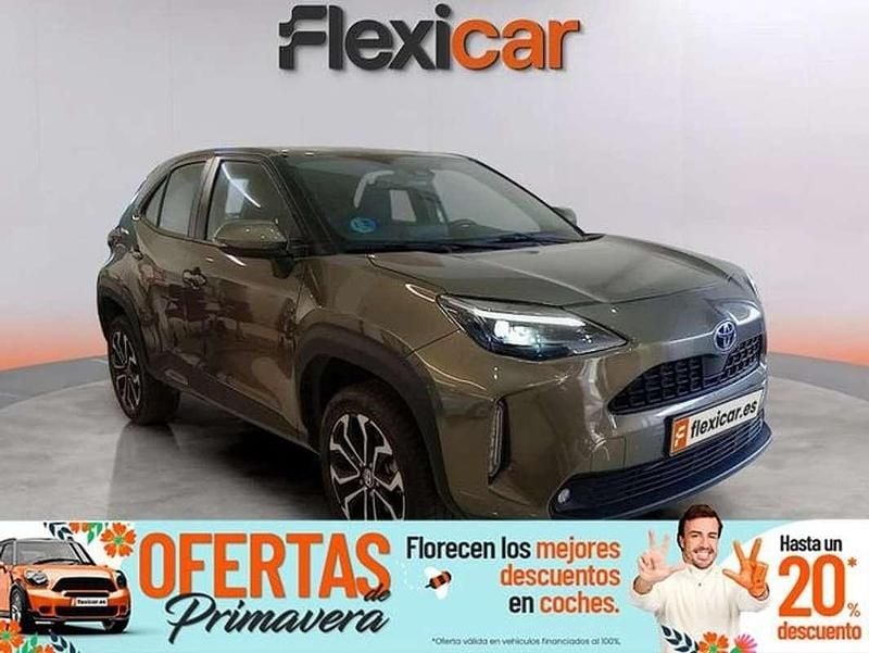 Usado Toyota Yaris Cross Active 116 CV (85 kW) 2024 Gris SUV