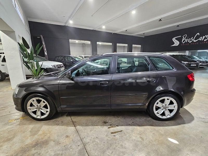 Usado Audi A3 Ambition 140 CV (102 kW) 2010 Negro Utilitario