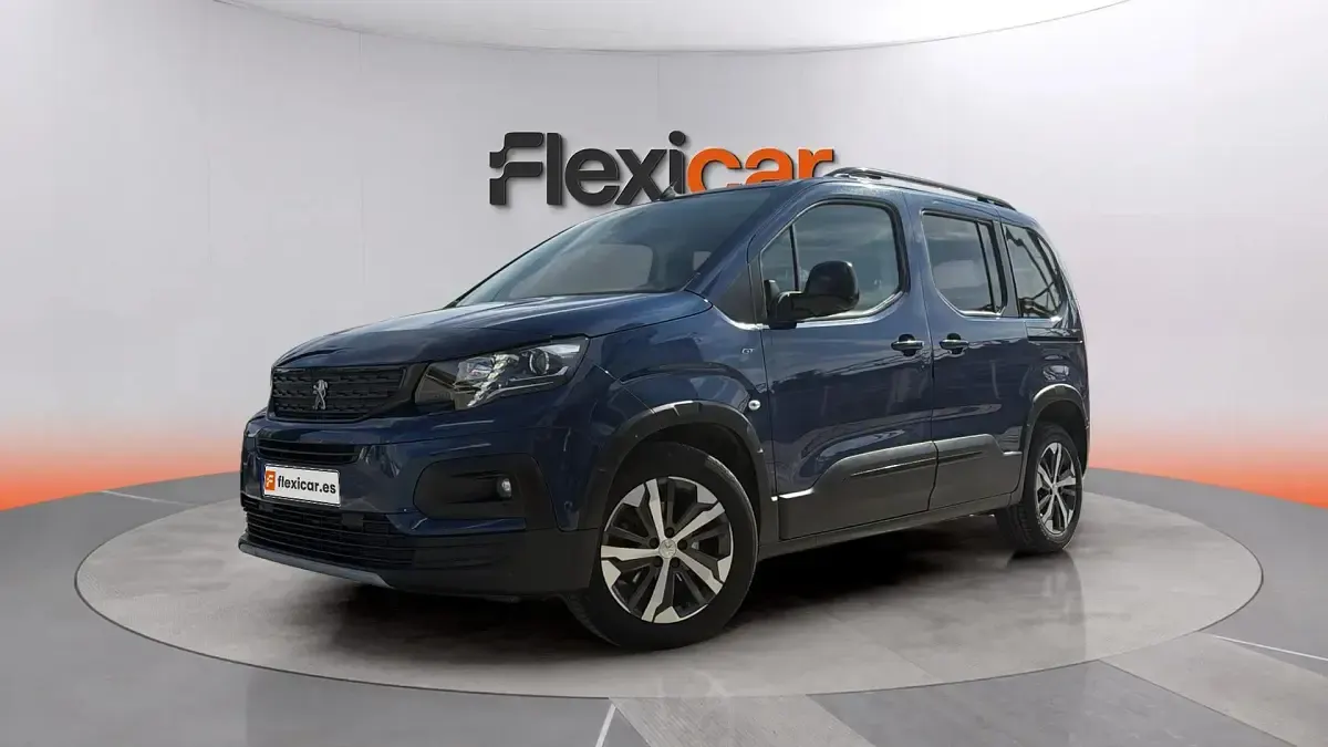 Second-hand Peugeot Rifter GTi 102 CP (75 kW) 2023 Albastru Monovolum