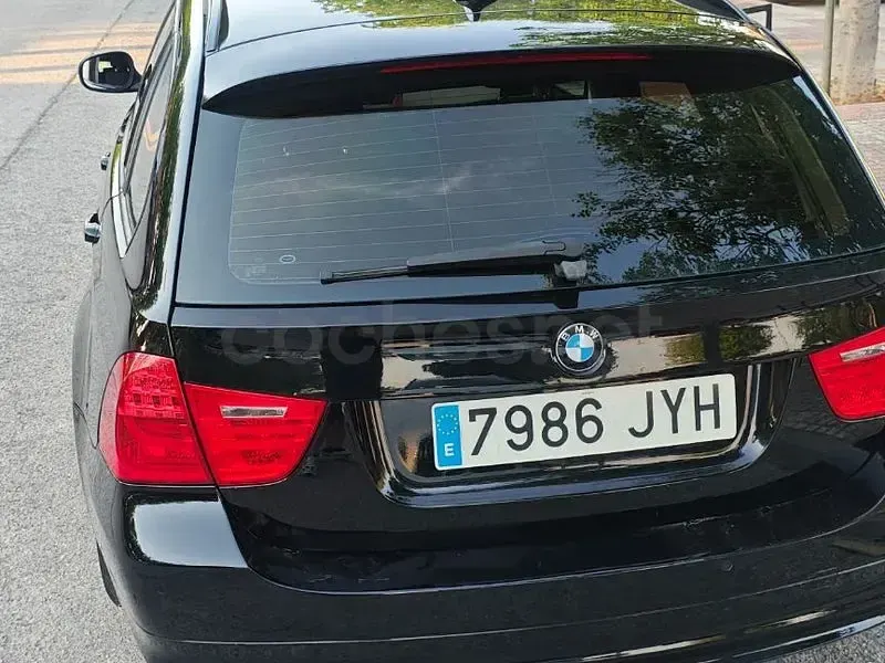 Usado BMW 318 143 CV (105 kW) 2013 Negro Berlina