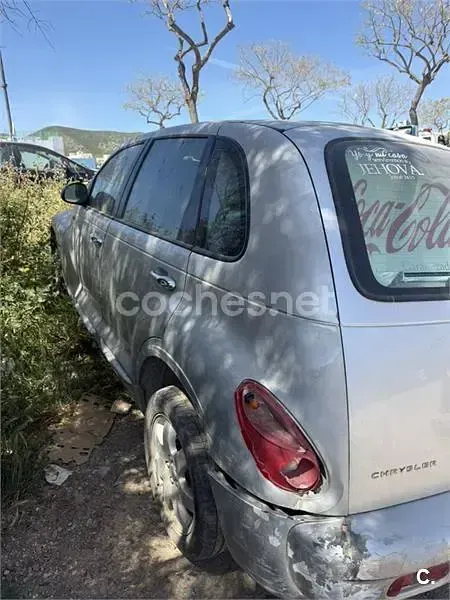 Usado Chrysler PT Cruiser Clasic 115 CV (84 kW) 2004 Gris / plata Monovolumen
