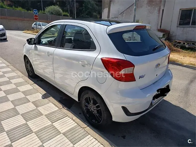 Usado Ford Ka Plus 85 CV (62 kW) 2019 Blanco Utilitario