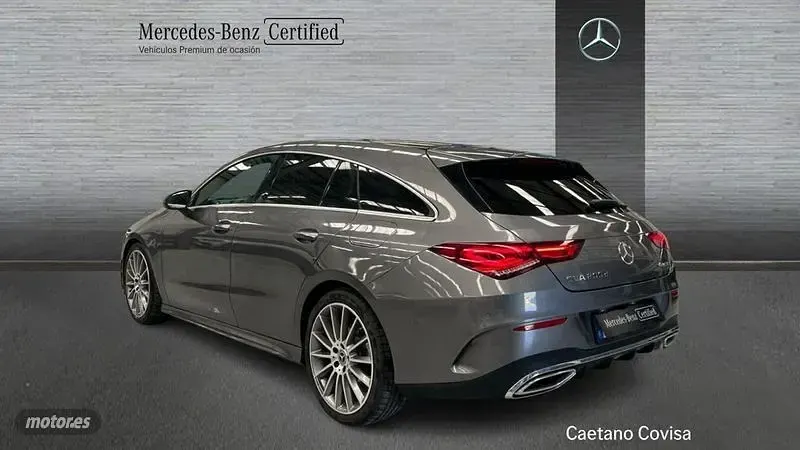 Usado Mercedes CLA200 AMG line 150 CV (110 kW) 2021 Gris / plateado Coupe