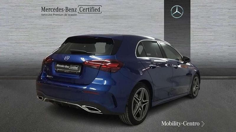 Usado Mercedes A180 109 CV (80 kW) 2024 Azul Utilitario