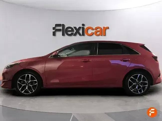 Usado Kia Ceed 100 CV (73 kW) 2021 Rojo Utilitario