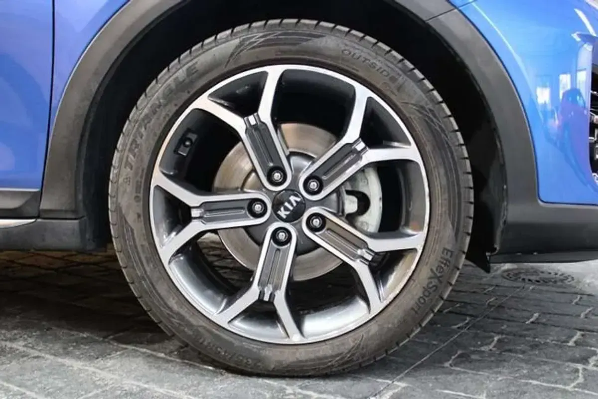 Usado Kia XCeed 120 CV (88 kW) 2020 Azul SUV