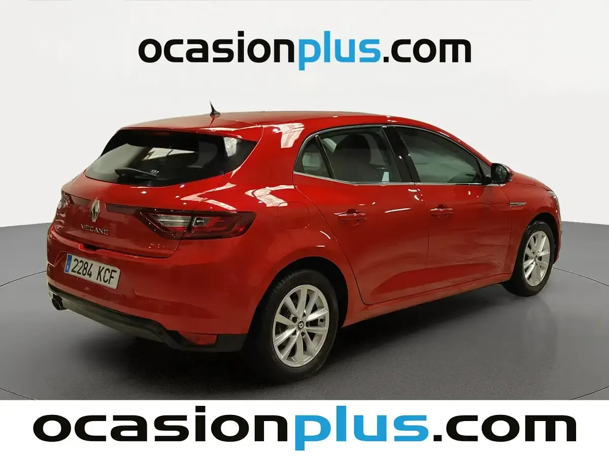 Usado Renault Mégane Zen 130 CV (95 kW) 2017 Rojo Berlina