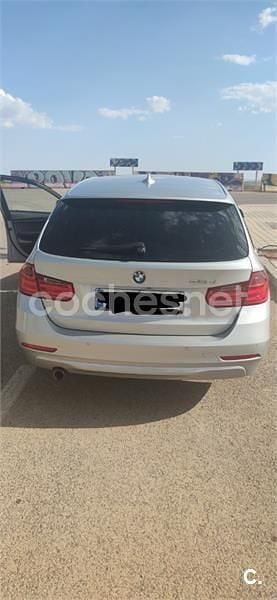 Usado BMW 318 Comfort Edition 143 CV (105 kW) 2014 Gris / plata Familiar