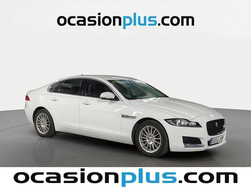 Usado Jaguar XF Pure 180 CV (132 kW) 2016 Blanco Berlina