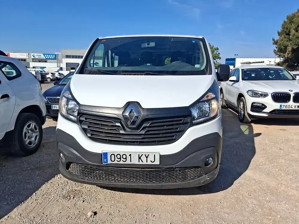 Begagnad Renault Trafic 120 HK (88 kW) 2019 Vit Minibuss