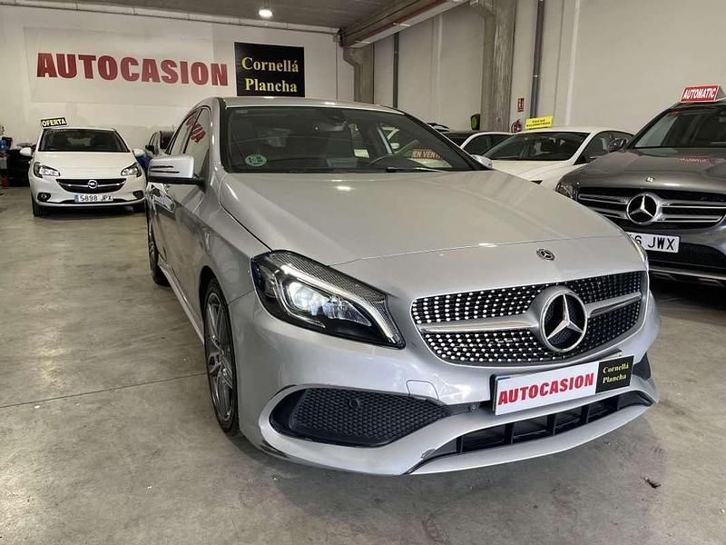 Usado Mercedes A200 136 CV (100 kW) 2017 Plateado Utilitario