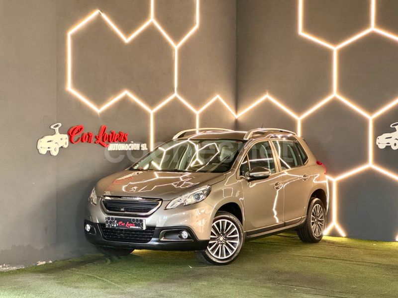 Beige Usado 2016 Peugeot 2008 Allure SUV | 10.500 € (Un poco caro) - Imagen 1/4