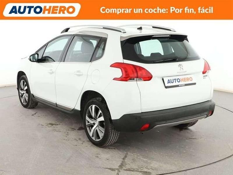 Usado Peugeot 2008 Allure 110 CV (80 kW) 2015 Blanco SUV