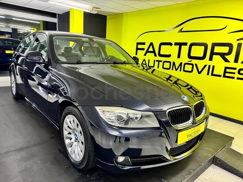 Usado BMW 318 143 CV (105 kW) 2009 Azul Berlina