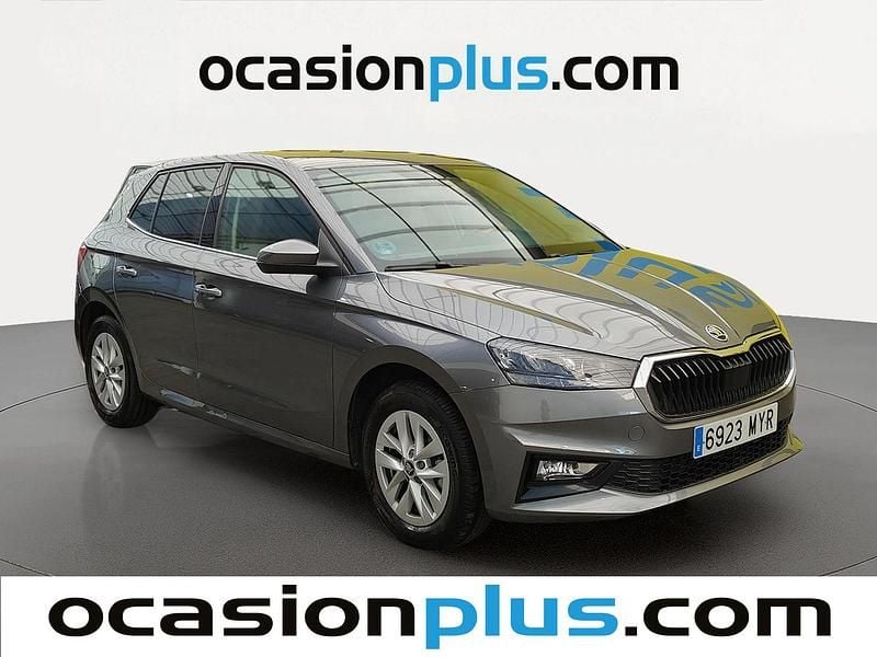 Usado Skoda Fabia Selection 116 CV (85 kW) 2025 Gris Utilitario