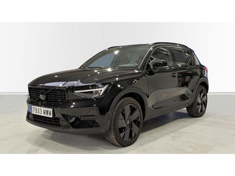 Usado Volvo XC40 163 CV (119 kW) 2024 Negro SUV