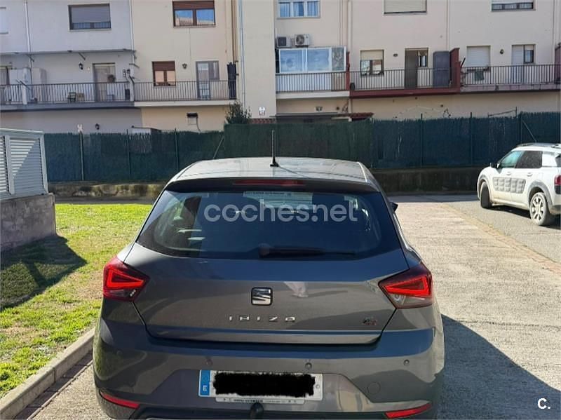 Usado Seat Ibiza FR 115 CV (84 kW) 2018 Gris / plata Utilitario