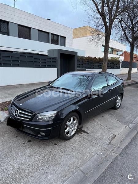 Negro Usado 2010 Mercedes CLC200 Utilitario | 7900 € (Buen precio) - Imagen 1/4