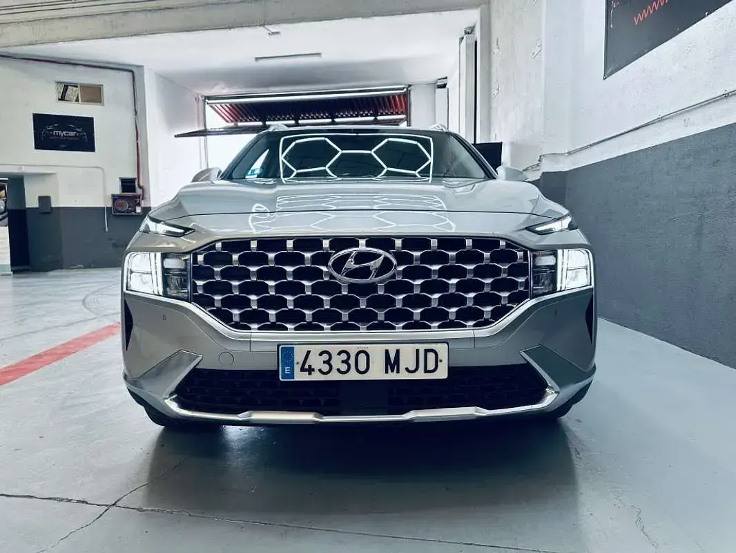 Usado Hyundai Santa Fe 265 CV (194 kW) 2023 Plateado SUV
