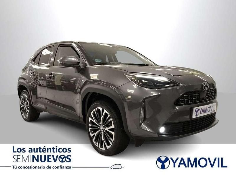 Usado Toyota Yaris Cross Style 116 CV (85 kW) 2022 Gris SUV