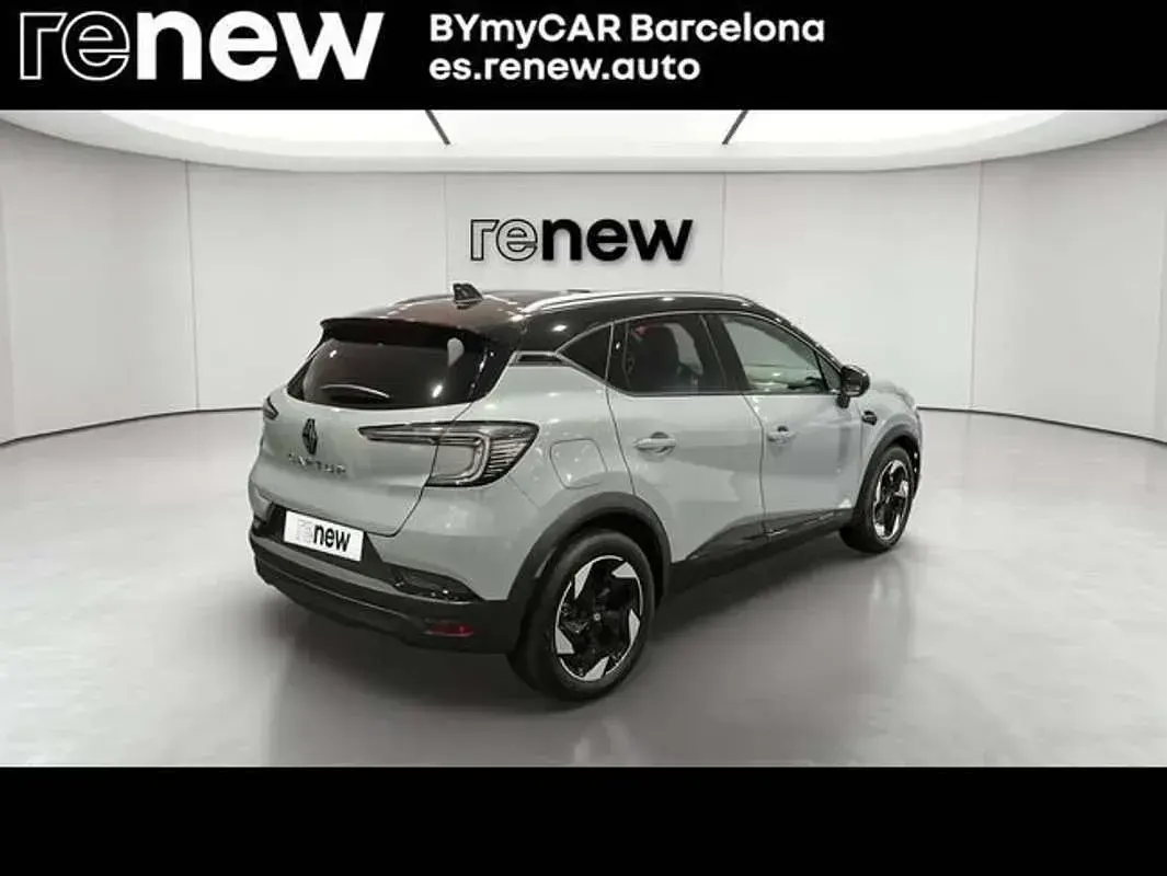 Usado Renault Captur Techno 101 CV (74 kW) 2025 Gris SUV