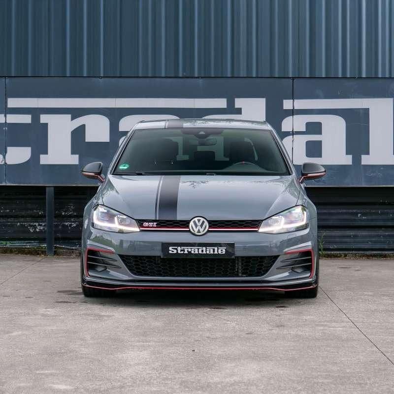 Usado VW Golf VII GTI 290 CV (213 kW) 2019 Gris Utilitario