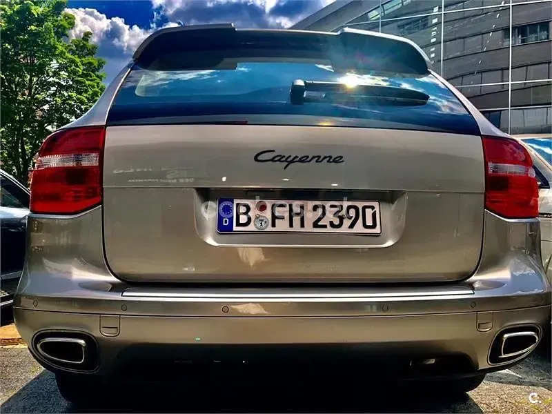 Usado Porsche Cayenne 290 CV (213 kW) 2008 Gris / plata SUV