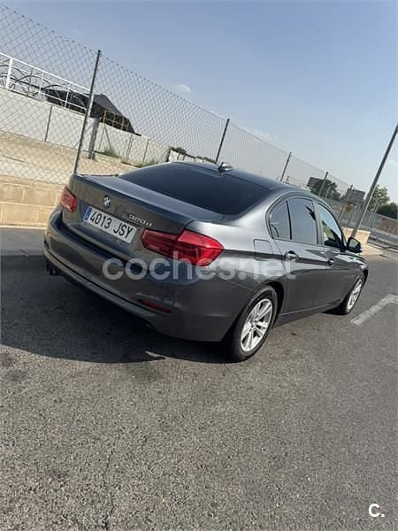 Usado BMW 320 Efficient Dynamics 184 CV (135 kW) 2016 Gris / plata Berlina