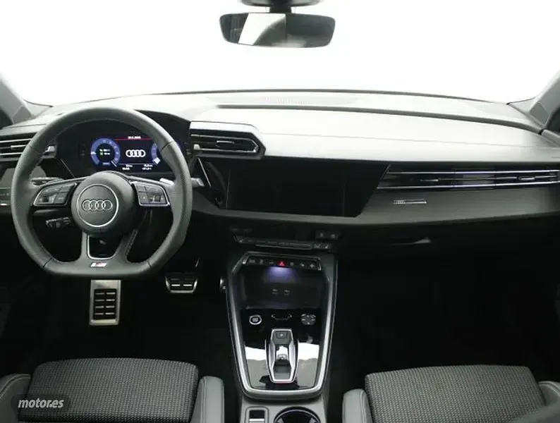 Usado Audi A3 Sport 204 CV (150 kW) 2025 Blanco Berlina