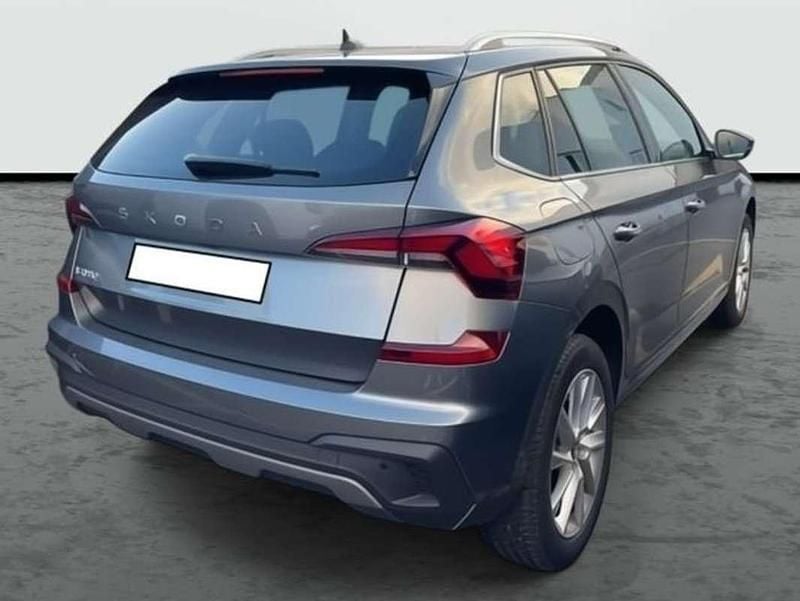 Usado Skoda Kamiq Selection 116 CV (85 kW) 2025 Gris SUV